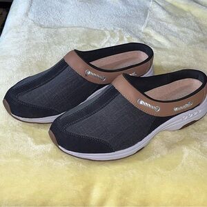 Black and Brown Slip-On Clogs